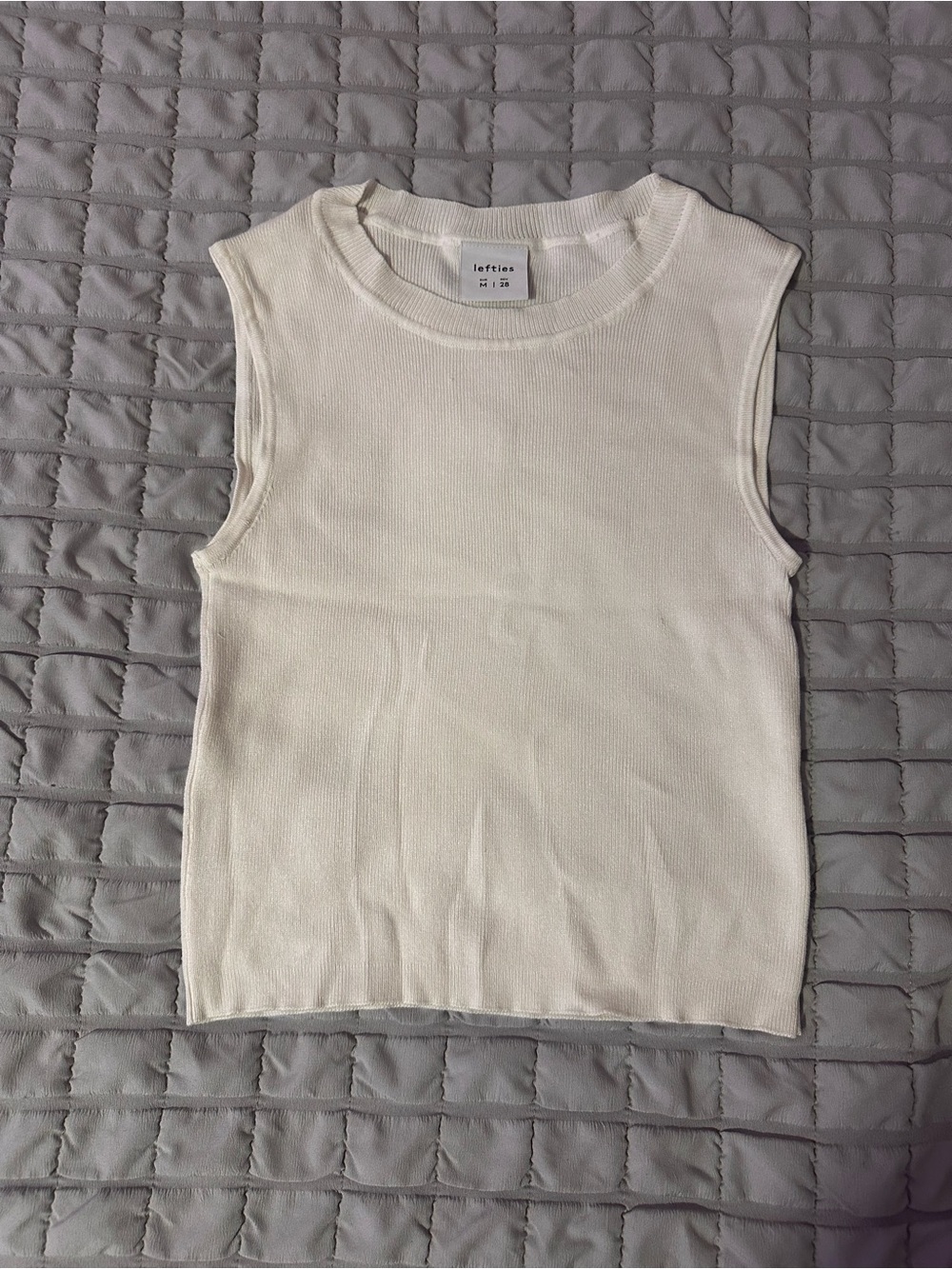 Lefties Cream Ribbed Sleeveless Tank Top